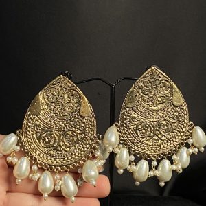 Teardrop Oxidized Gold Pearl Earrings