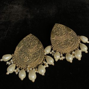 Teardrop Oxidized Gold Pearl Earrings