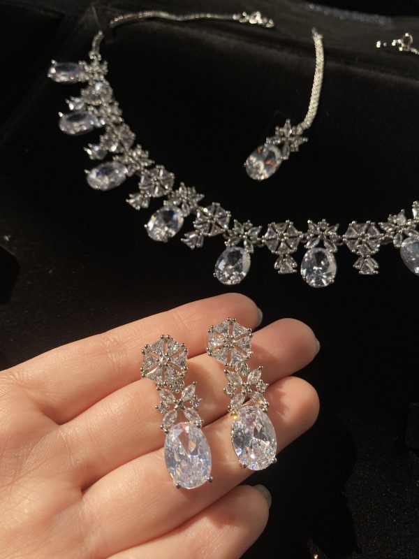 Aira Crystal Choker Set