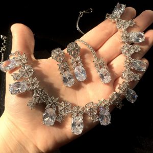 Aira Crystal Choker Set
