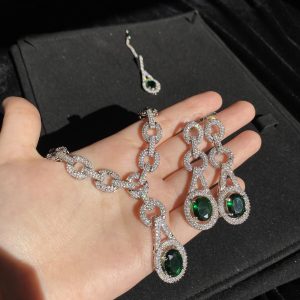 Elegant Emerald Lily Set