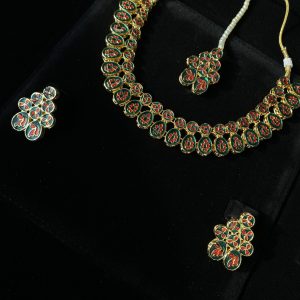 Meena kari kundan set