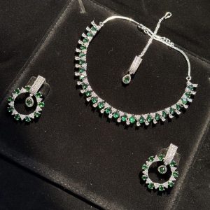 Rea Zircon Set in Green and Silver.