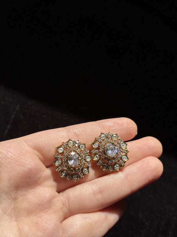 Bedazzle southindian studs neutral