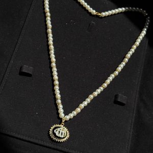 Calligraphy Pendant Pearl Mala Necklace