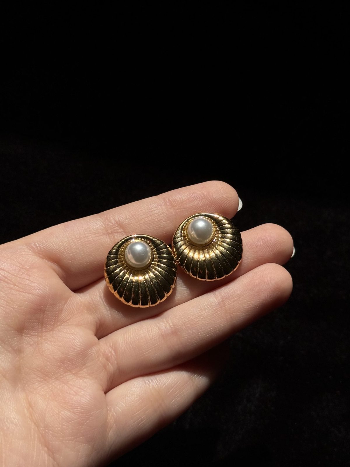 Gold Scalloped Edge Pearl Studs