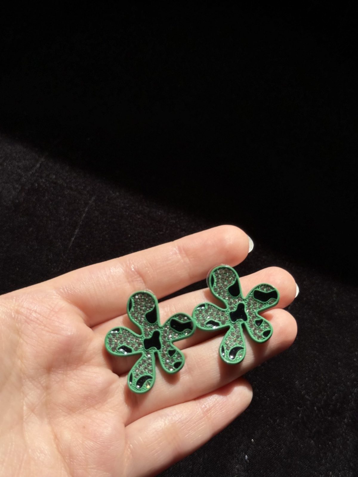 Floral Bloom Green Stud