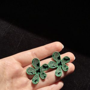 Floral Bloom Green Stud