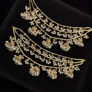 Saharas with Pearl Clusters