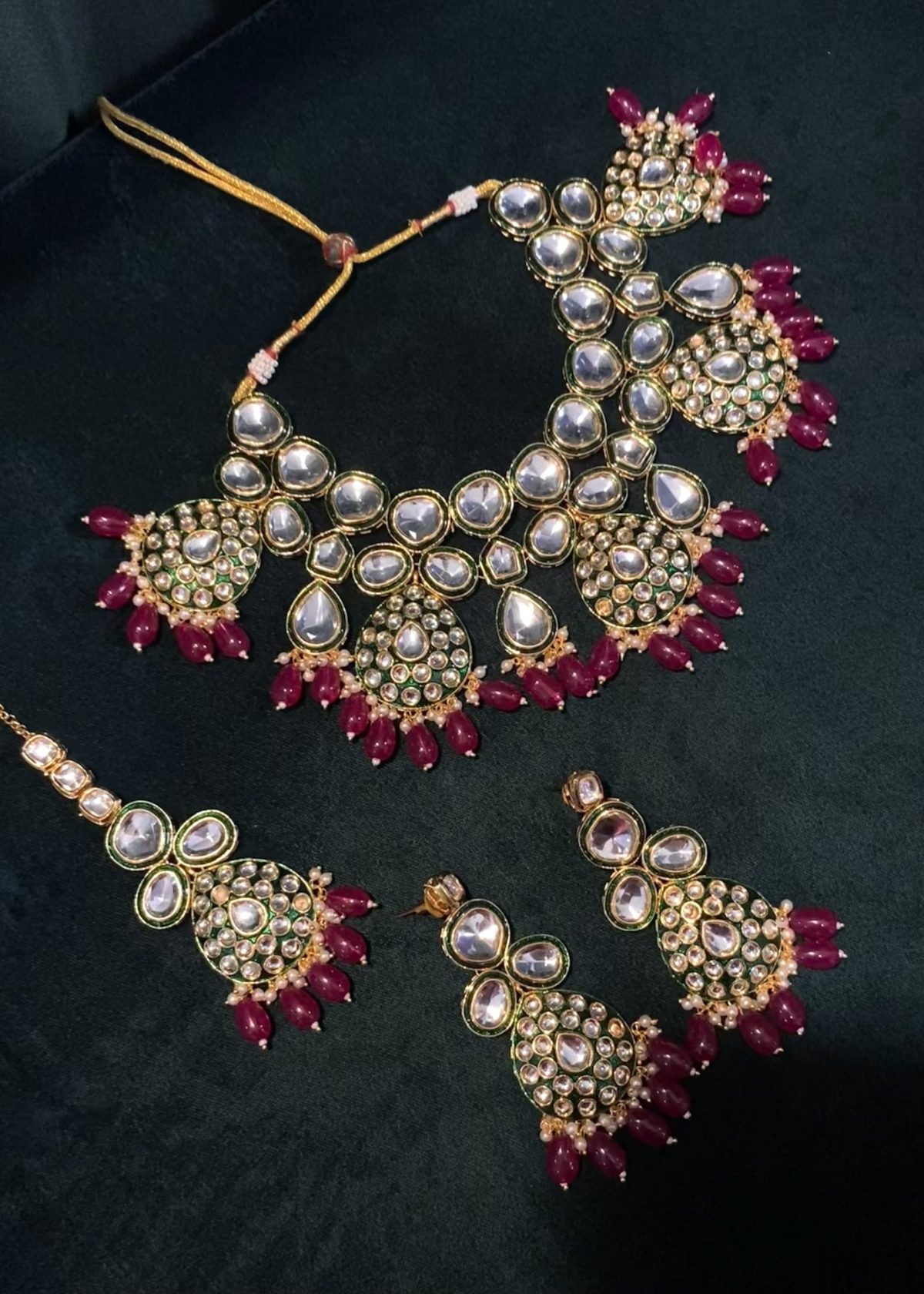NIGAAR KUNDAN SET