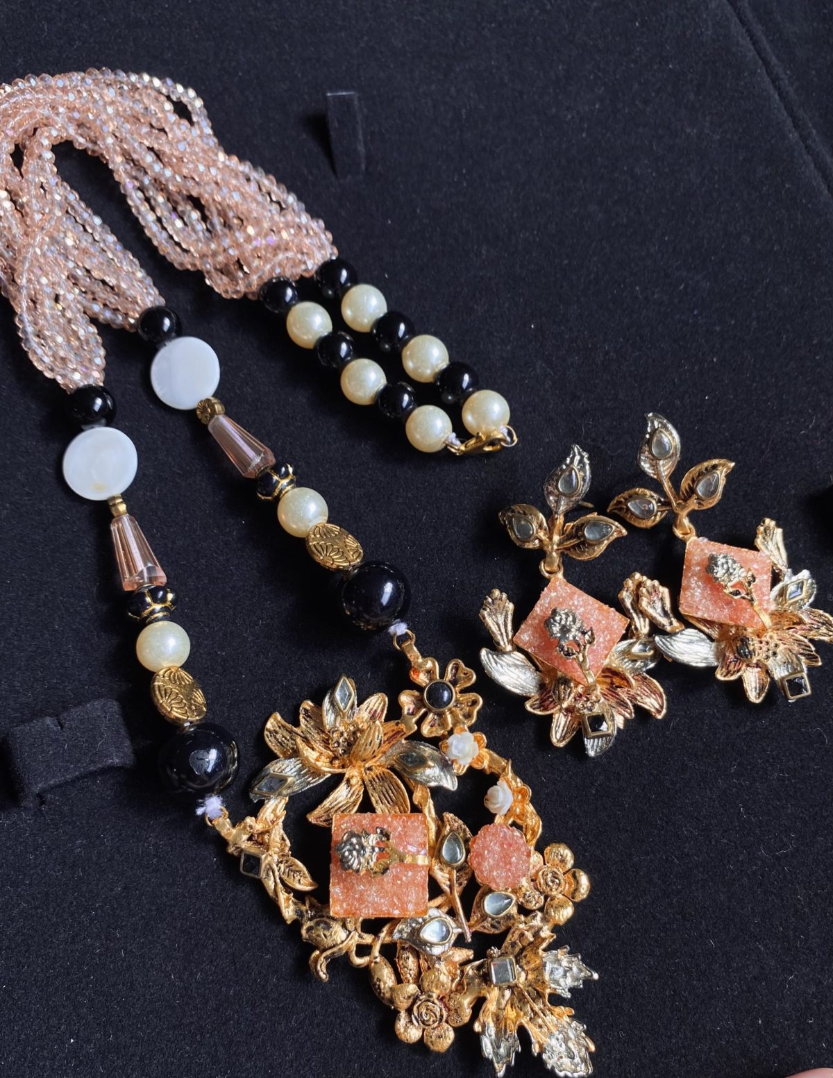 Peach Sugarstone Mala set with earring