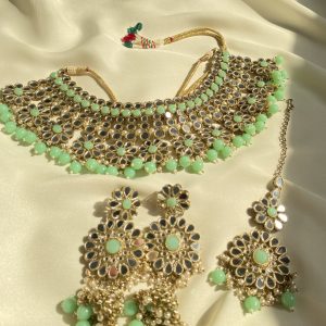 Mirror Radiance Sheesha Necklace Set Mint Green
