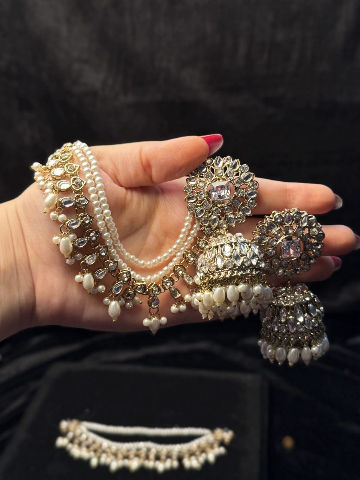 Amirah Regal Kundan Jhumka & Sahara Set