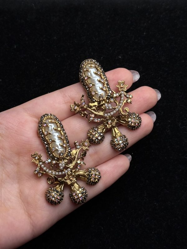 Baroque Pearl Celestial Starburst Earrings black
