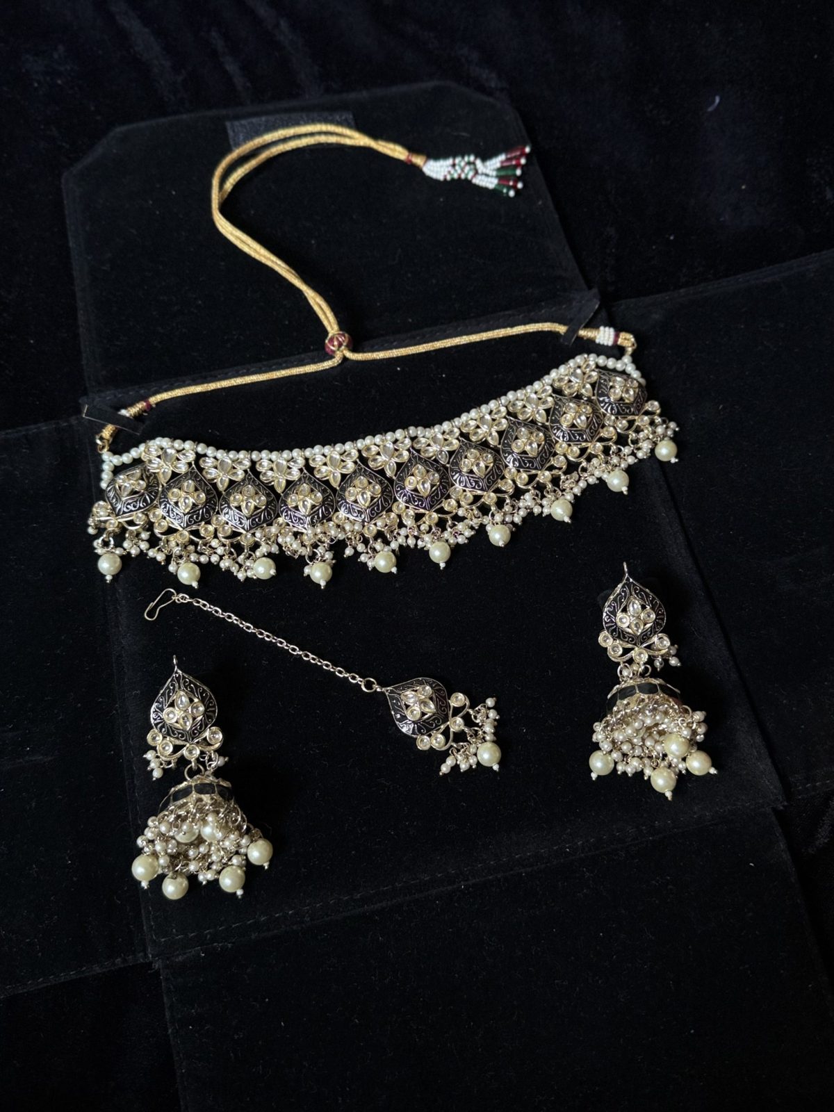 Midnight Bloom Black Kundan Choker Set