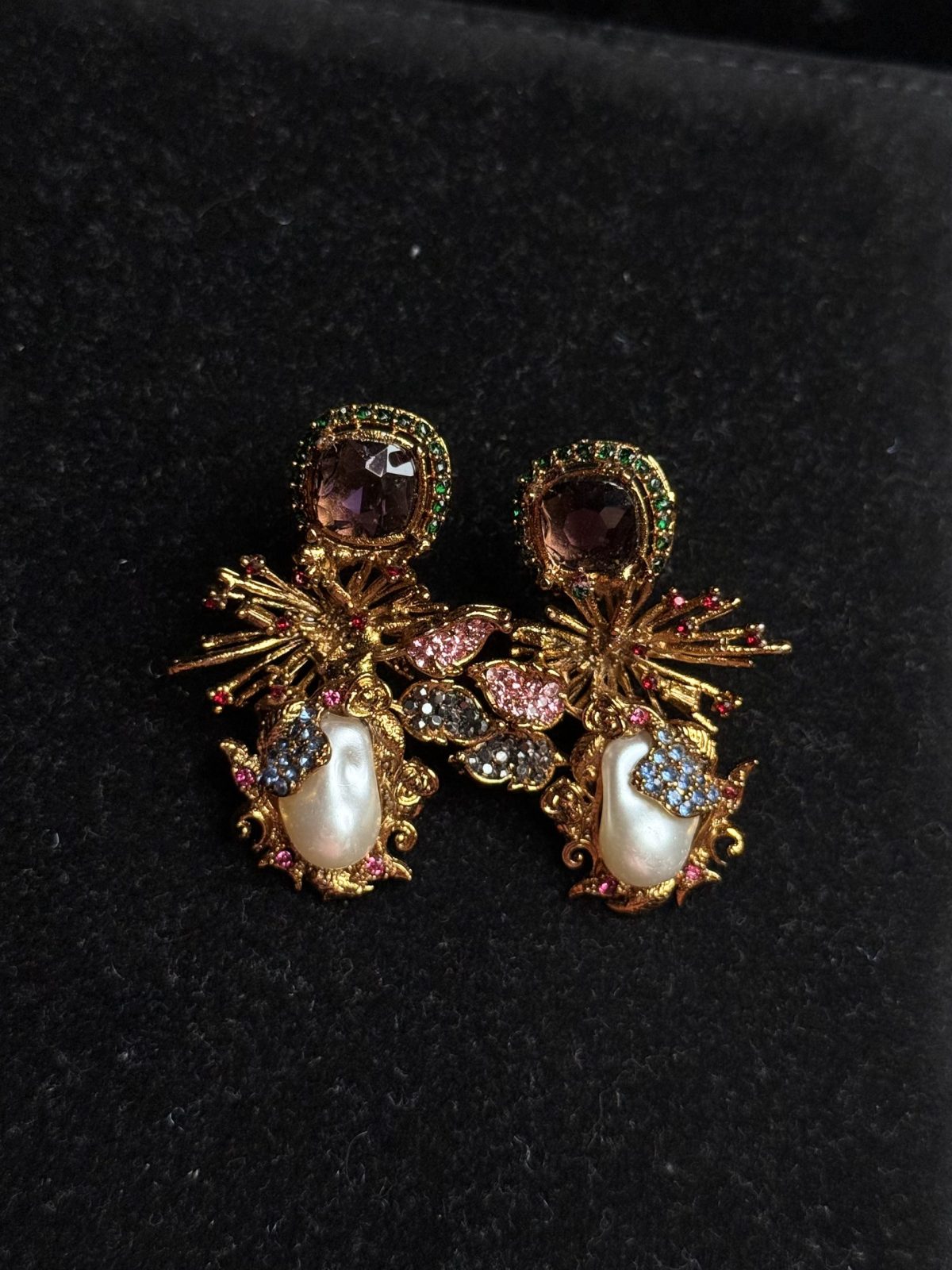 Dewdrop Pearl Earrings with crystal accents in Purple
