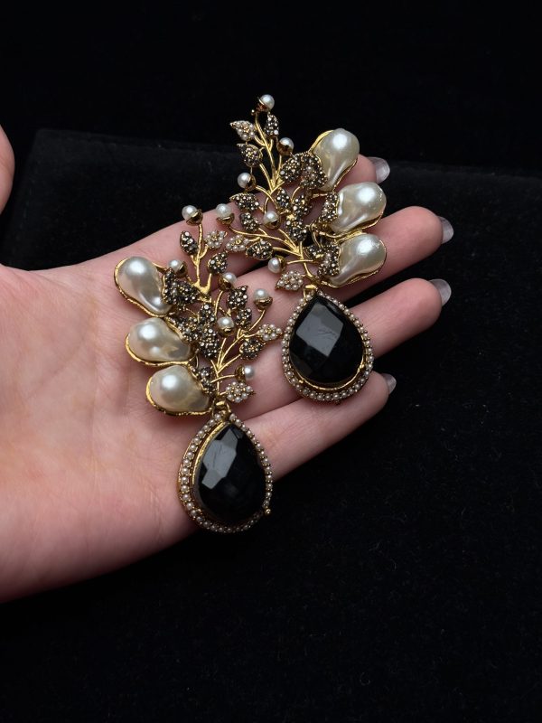Elora Bloom Pearl & Gem Drop Earrings black