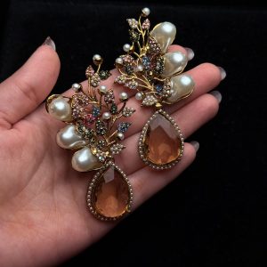 Elora Bloom Pearl & Gem Drop Earrings champagne
