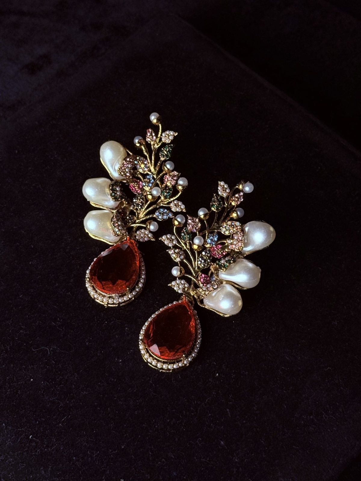 Elora Bloom Pearl & Gem Drop Earrings red/multi