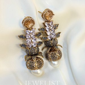 Cocktail Cascade Earrings in Champagne