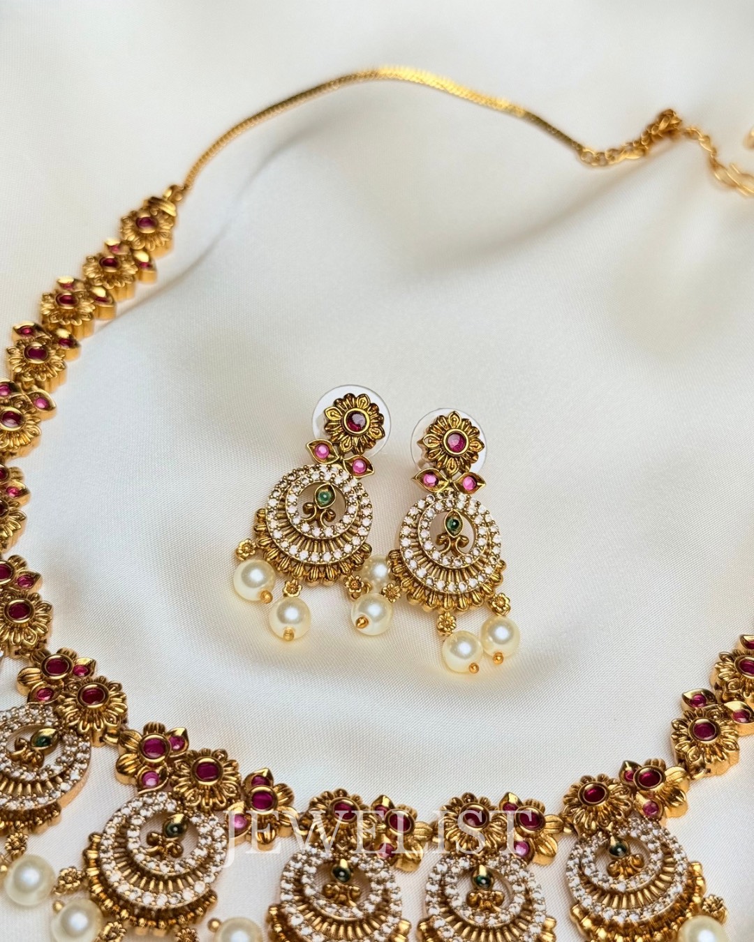 Riwayat Choker Set - South indian artistry.