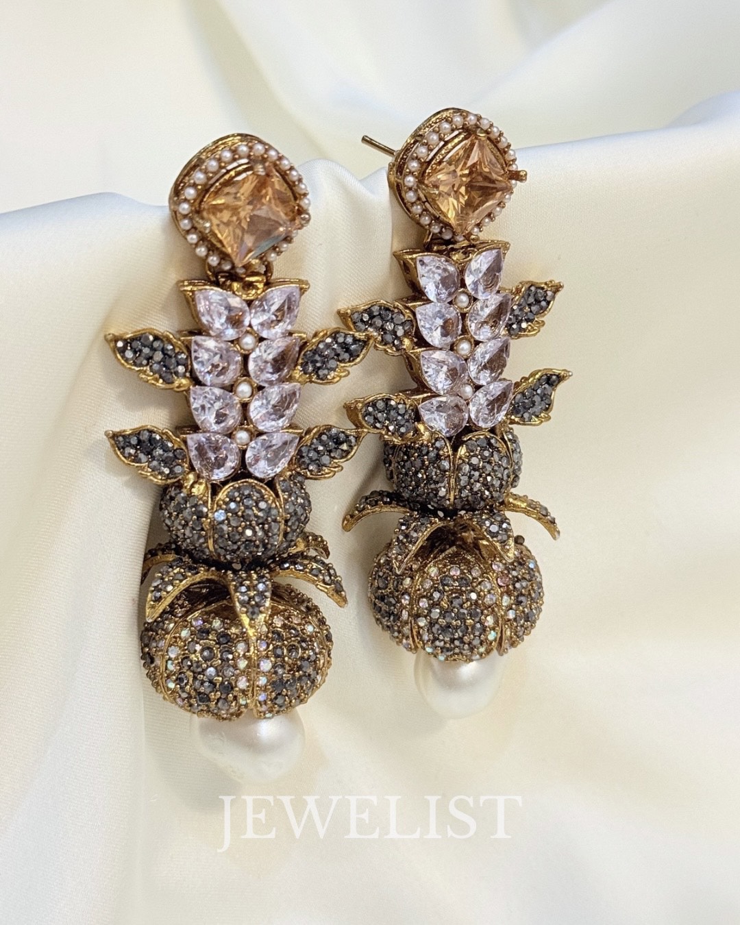 Cocktail Cascade Earrings in Champagne