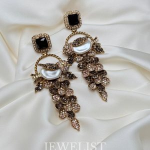 Fleur Orchard cascade earrings with crystals and a baroque pearl in black