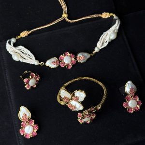 Amara Black Bloom Jewellery Set in Pink (Necklace, Earrings, Ring, Bracelet) - Jewelist.pk (Fashion Jewellery)