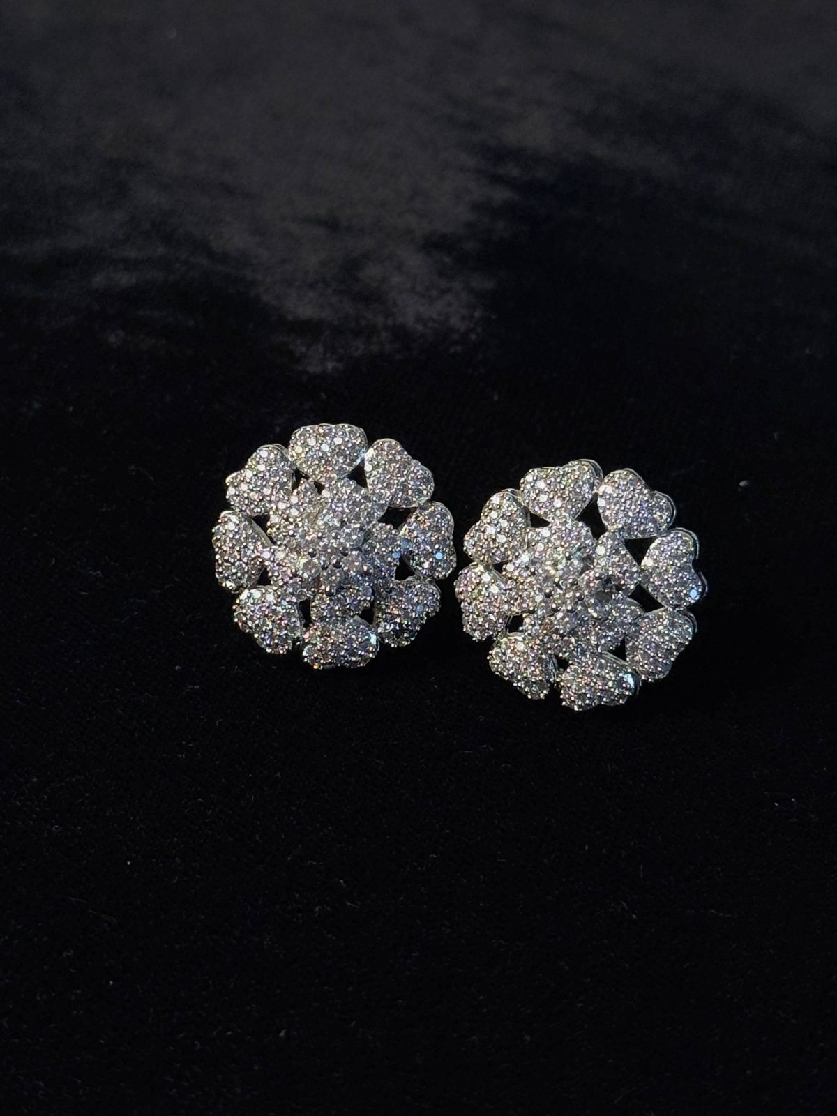 Glamour Sparkle Round Crystal Jewellery Stud Earrings - Jewelist.pk (Fashion Jewellery)