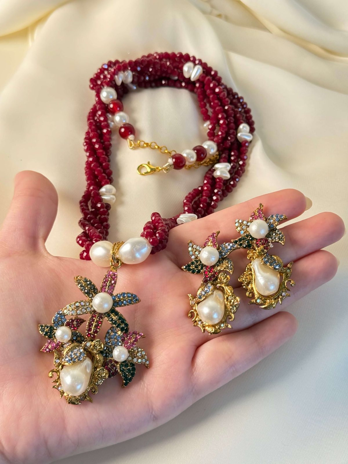Mirah Emerald Green Crystal & Pearl Jewellery Mala Set in Maroon (Necklace & Earrings) - Jewelist.pk (Fashion Jewellery)