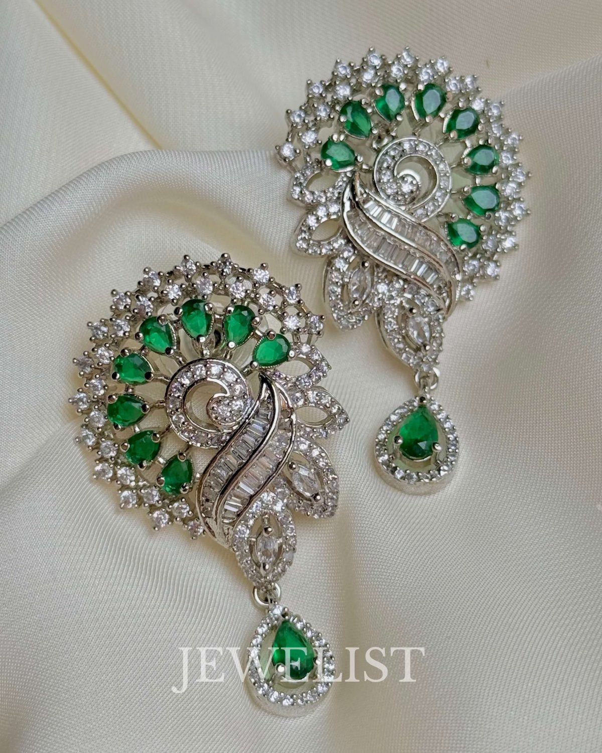 Garden of Pearls Pendant Necklace Set with Emerald Green Beads and Multi-Colored Stones - Jewelist.pk Artificial Jewellery