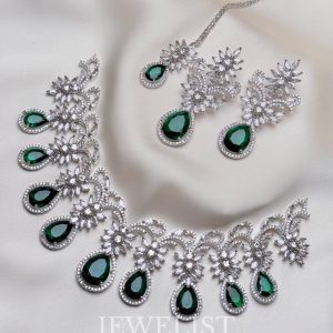 Elysian Emerald Set Necklace Earrings Teeka – Jewelist.pk
