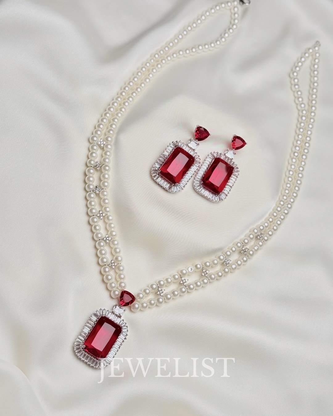 Amara Pearl Set by Jewelist.pk