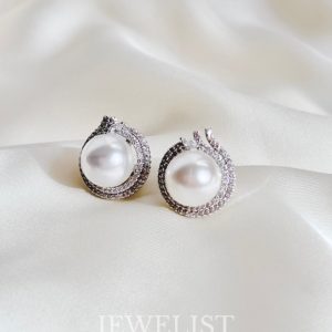 Pearl Radiance Studs Close-up Jewelist.pk
