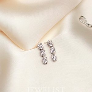 Solitaire Necklace Set by Jewelist.pk