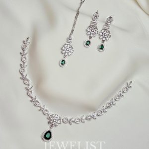 Petal Cascade Set Emerald – Jewelist.pk