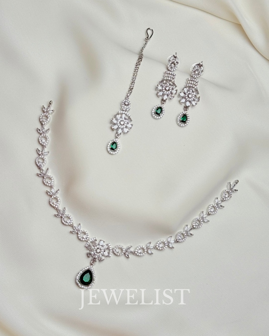 Petal Cascade Set Emerald – Jewelist.pk