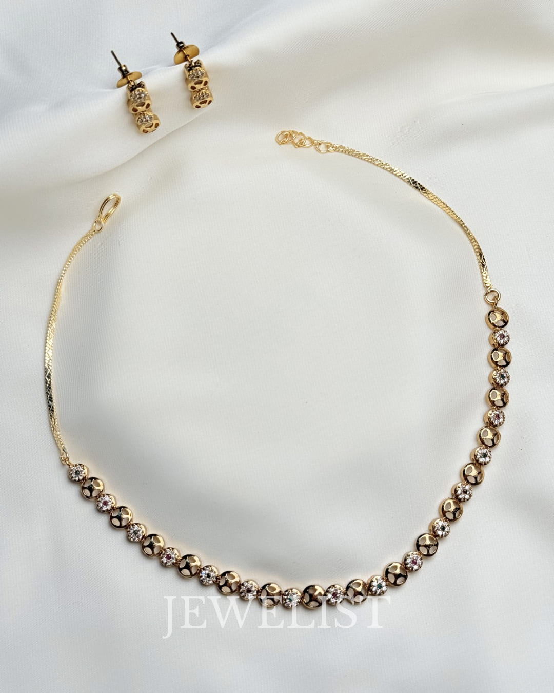Gold Disk Necklace Set – Single line Pakistani artificial jewellery