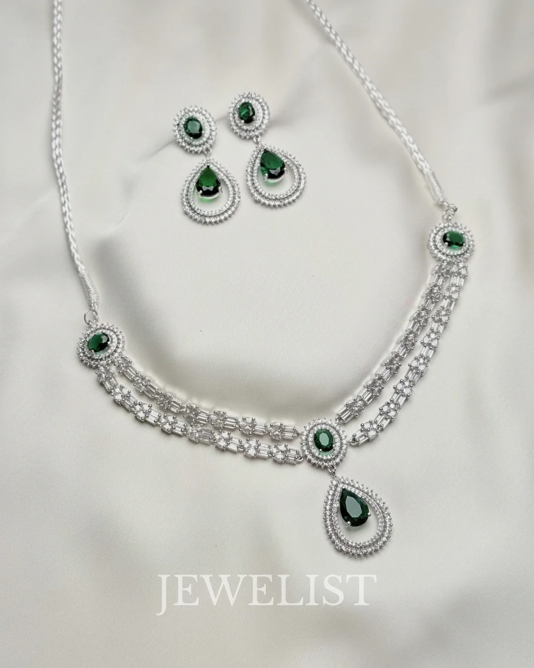 Silver Ivy Chandelier Set