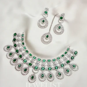 Linear Flora Necklace Set