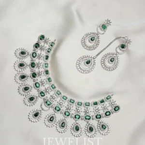 Linear Flora Necklace Set
