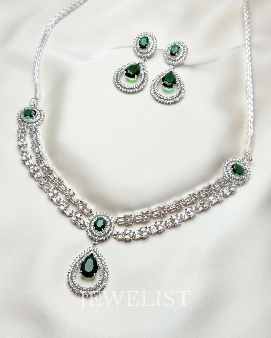 Silver Ivy Chandelier Set