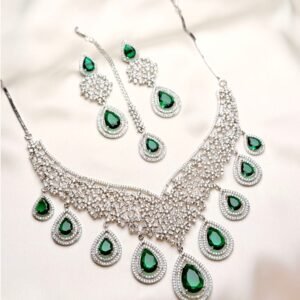 Celesta Set green floral statement jewelry with teardrop necklace and earrings