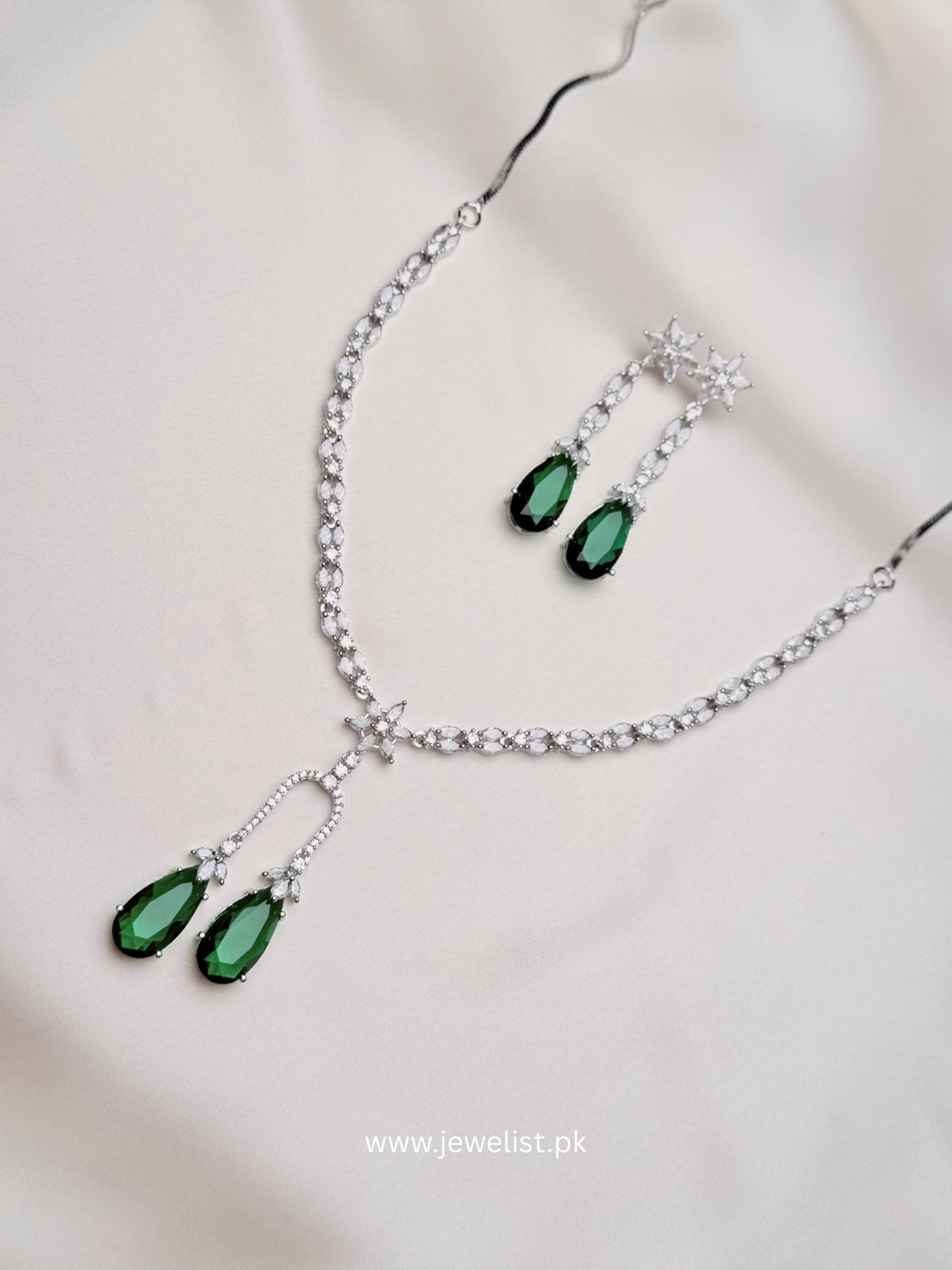 Celeste Y-Necklace Set in emerald green with coordinated drop earrings
