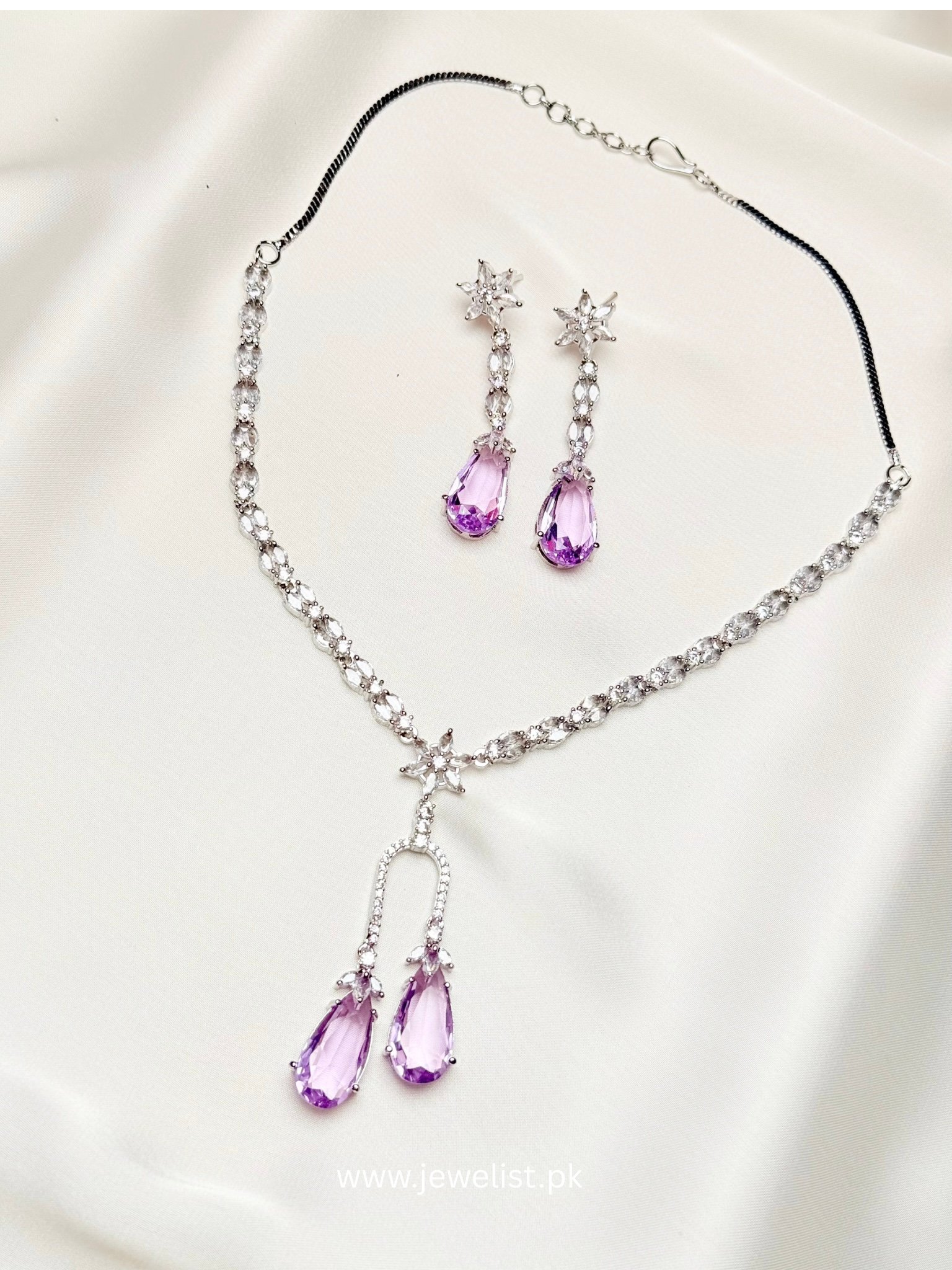 Celeste Y-Necklace Set in lilac with elegant matching drop earrings